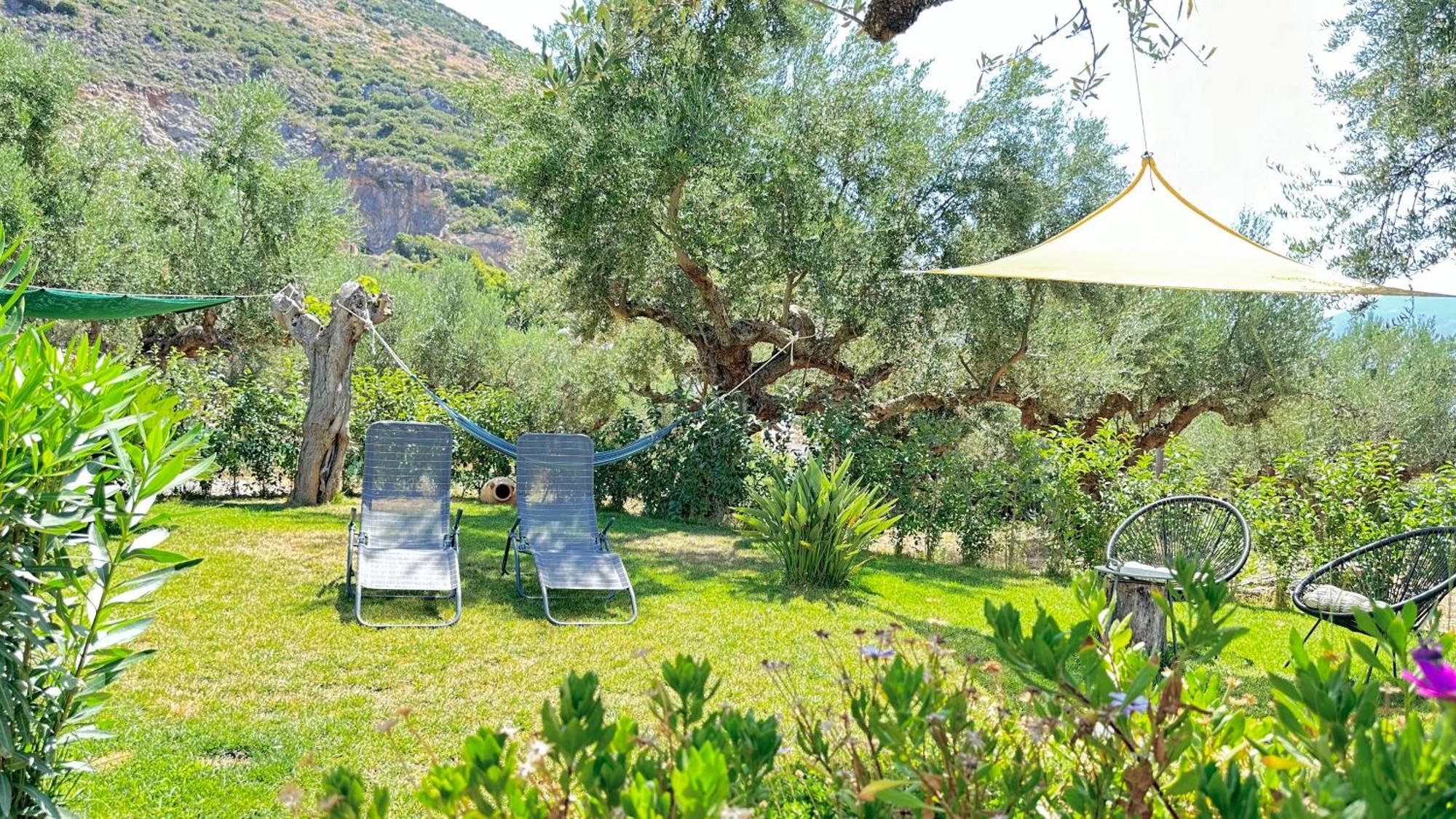 The Secret Garden At Villa Georgia Kalamata Extérieur photo